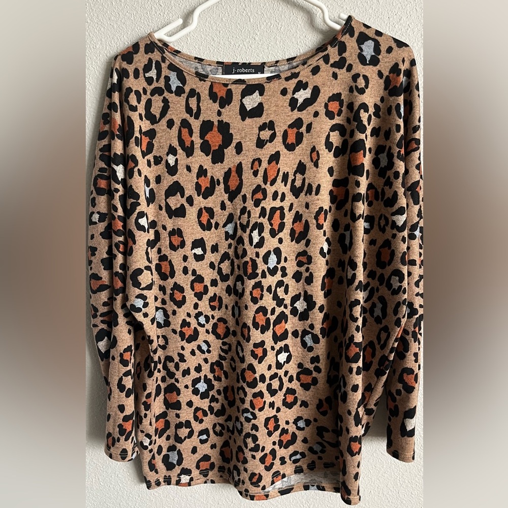Medium leopard j.Roberts top NWOT